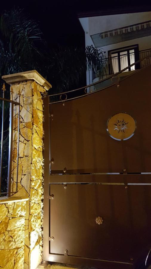 Case Vacanza Tony Calatabiano Exterior foto